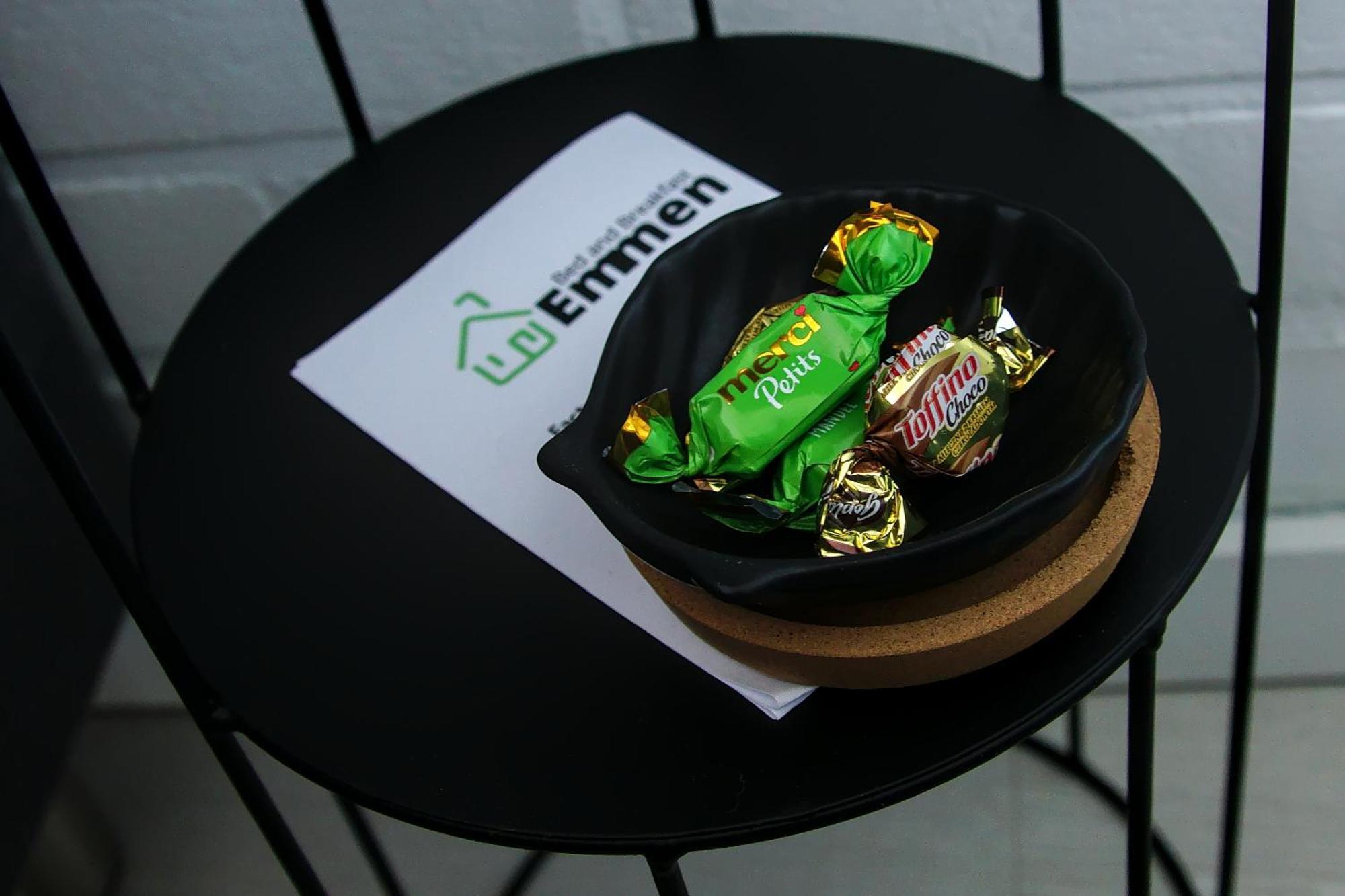 Emmen Bed And Breakfast Bagian luar foto