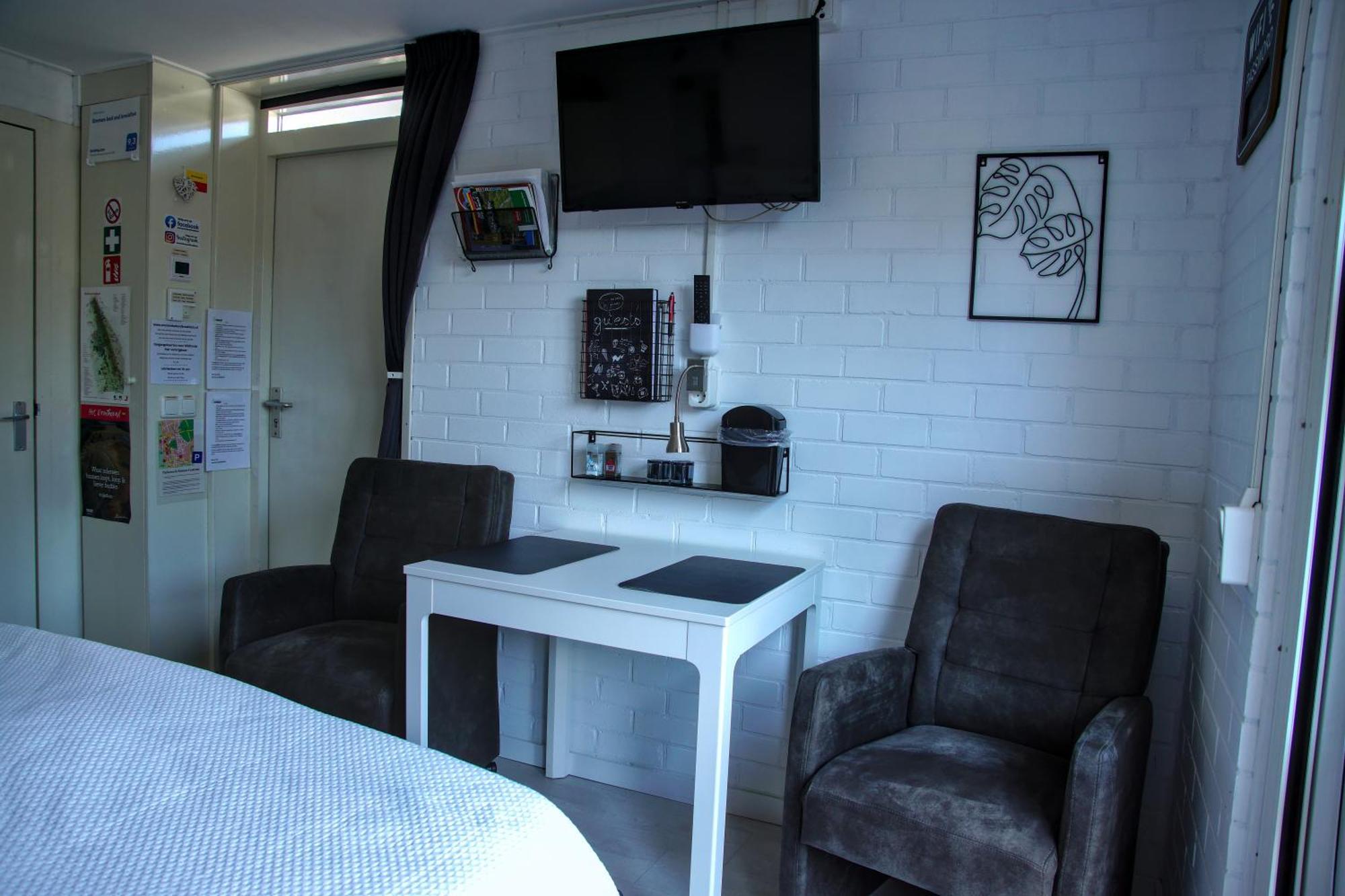 Emmen Bed And Breakfast Bagian luar foto